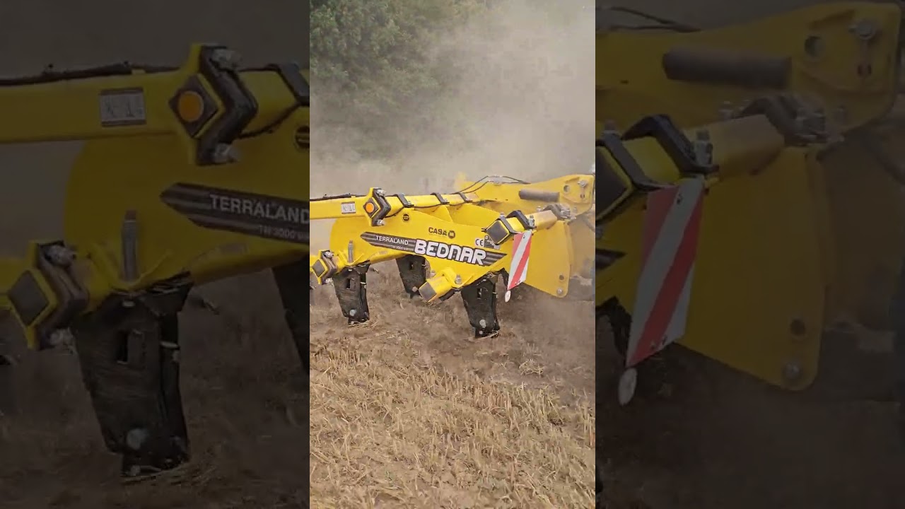 TERRALAND TN - mounted chisel plough for deep soil cultivation up to 65 centimetres
