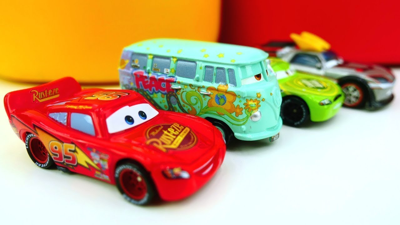 Apertura giochi per bambini-- Pista da corsa per le macchine