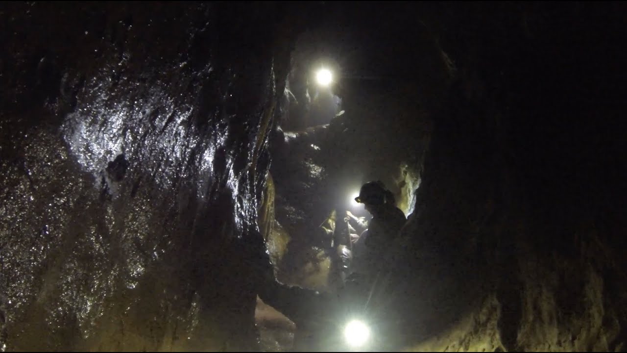 Peak Cavern - A Trip to Moss Chamber