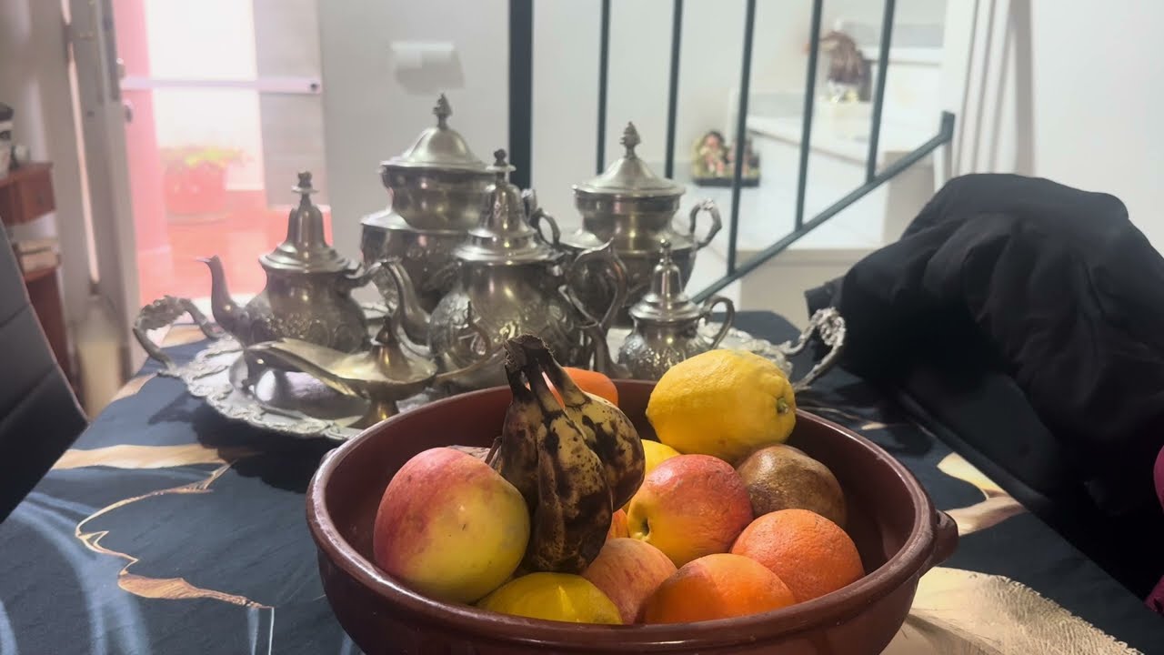 صباحكم عسل 🍯 كبيداتي  وأنتما يا تريكة النصب والاحتيال ما يعيتوش🤌🤌🤌🤌