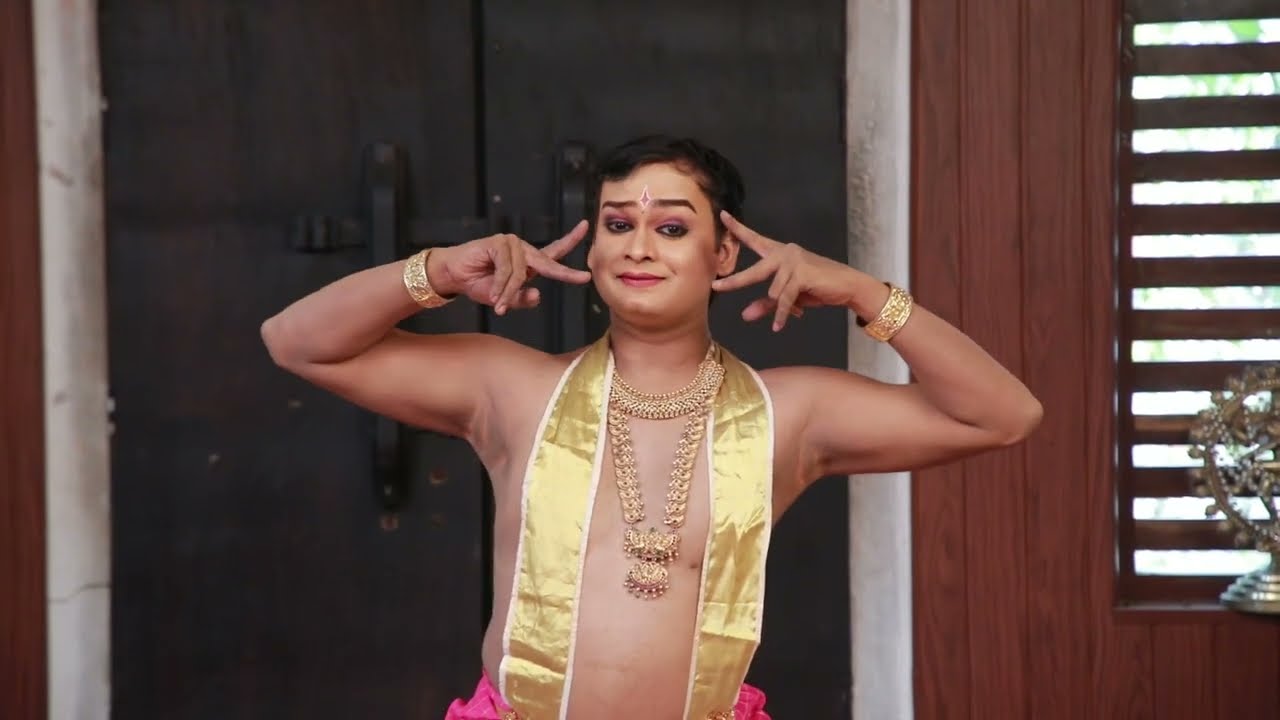 ALIVENI ENTHU CHEYVU ... Mohiniyattam Padam by Mohiniyattam Male Dancer Vishnu Babu
