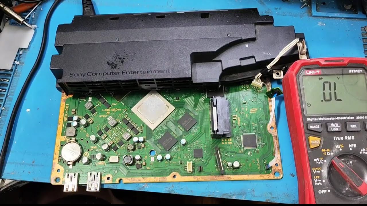 PS3 super slim liga e desliga