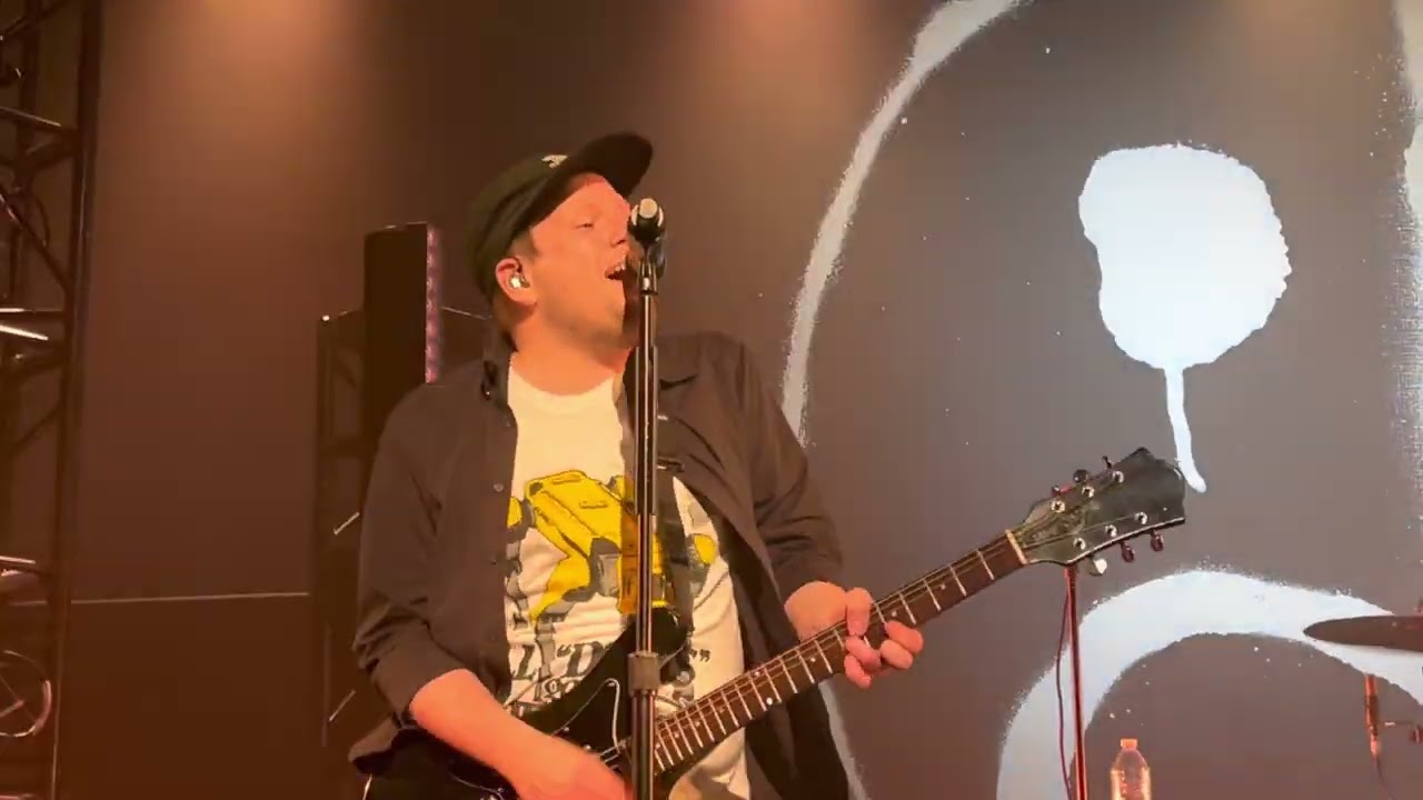 Fall Out Boy at The Metro Chicago | Hum Hallelujah & A Little Less 16 Candles | January 25, 2023