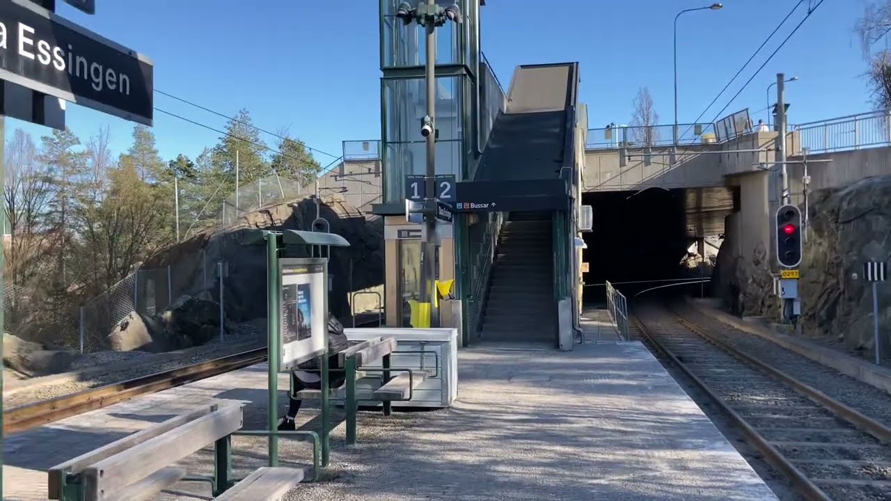 2019 Hissgruppen AB MRL Traction Elevator @ Stora Essingen Tramstation, Stockholm, Sweden.