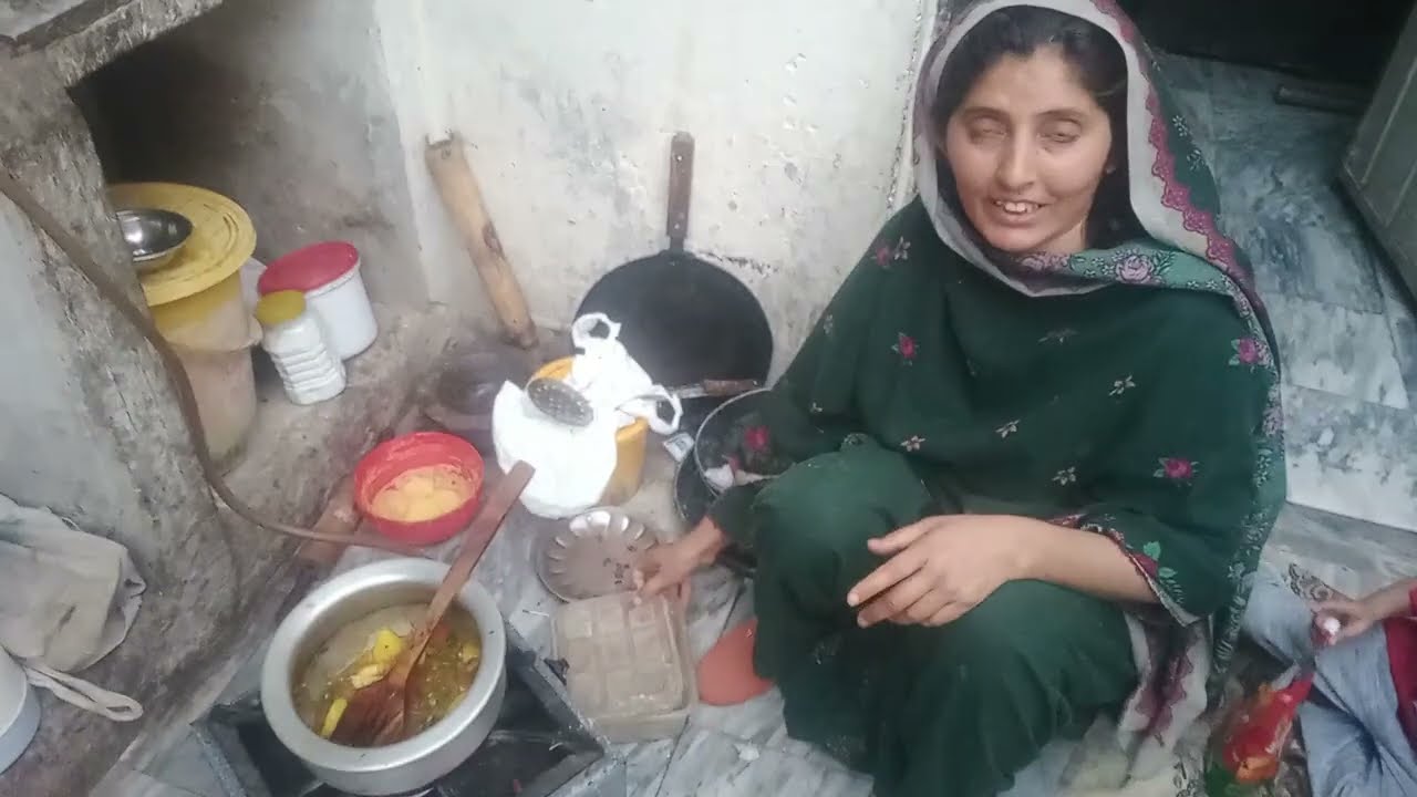shimla mirch || by sama village vlogs || shimla mirch bharwa recipe || shimla mirch banane ka tarika