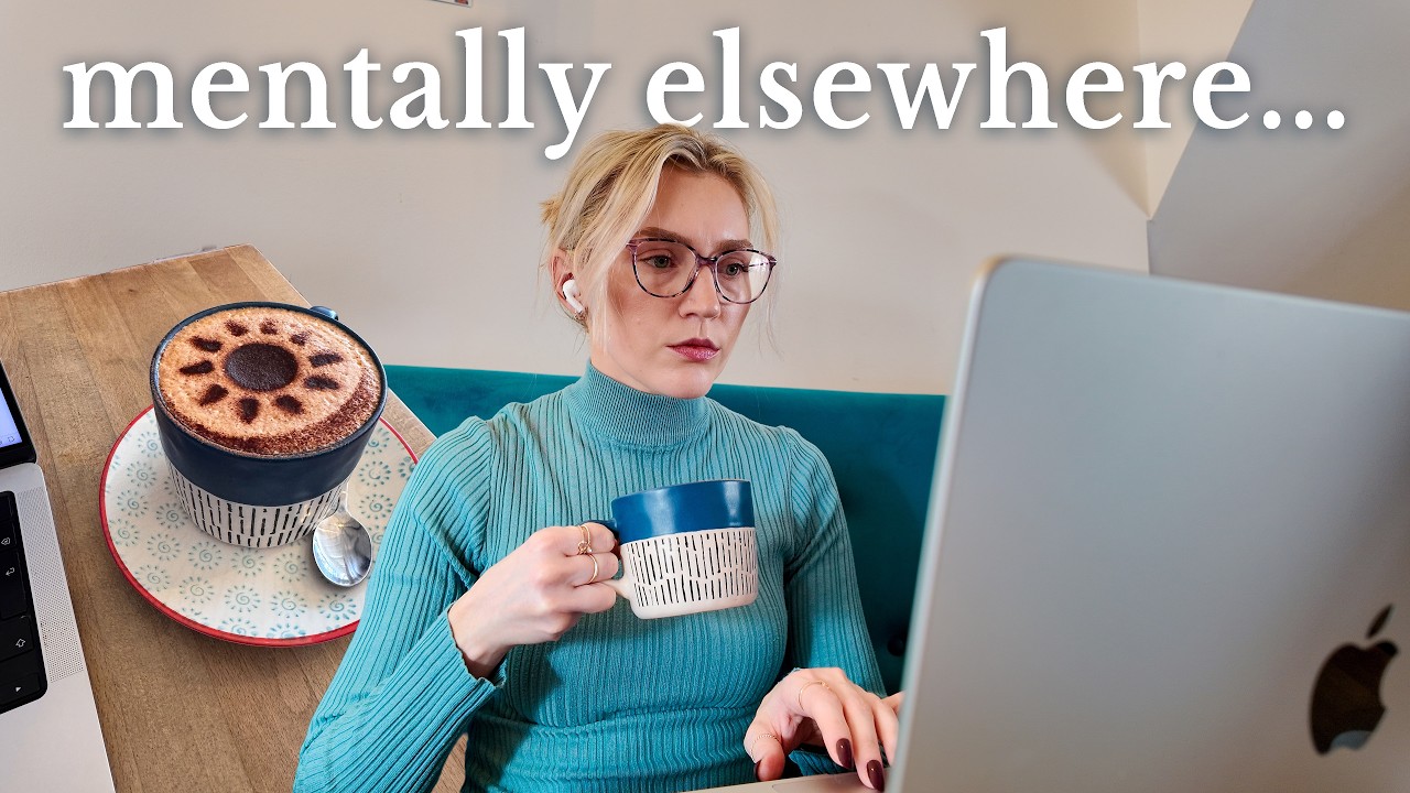 Ставлю написание книги выше работы... и веду себя странно...📚☕️