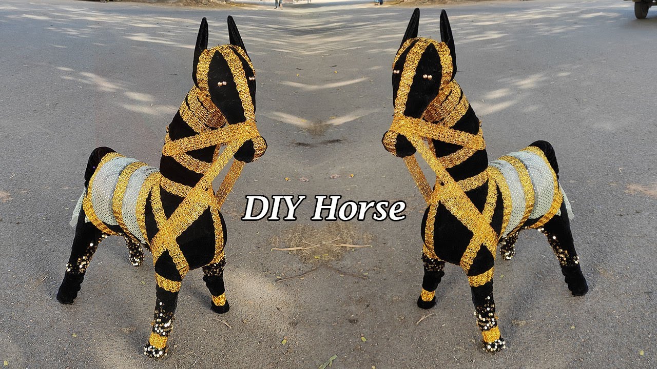amazing horse making idea || old man making horse on footpath in india || horse decoration ideas