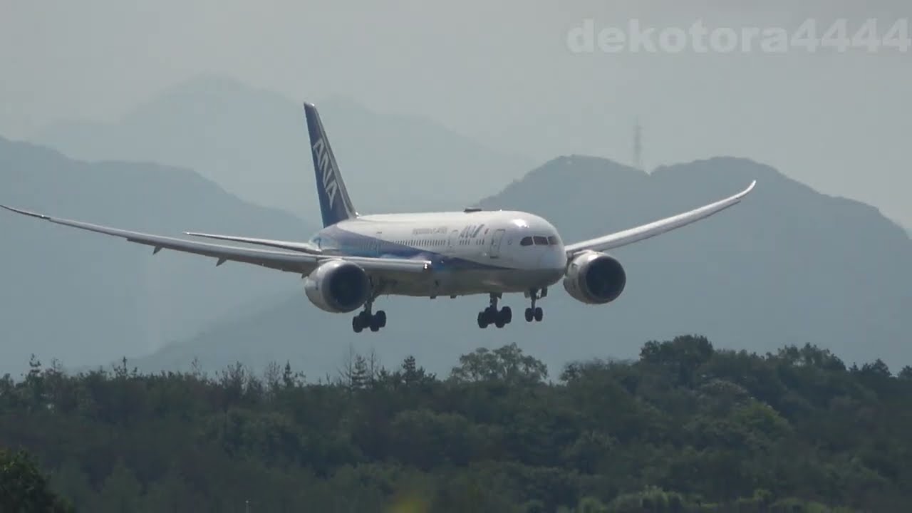 全日空 Boeing 787-8 Dreamliner(JA818A)広島空港