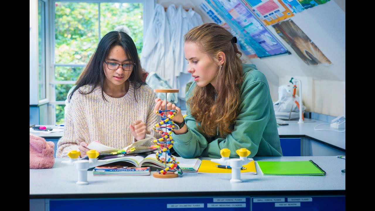 Why study at St. Andrew's College Cambridge?