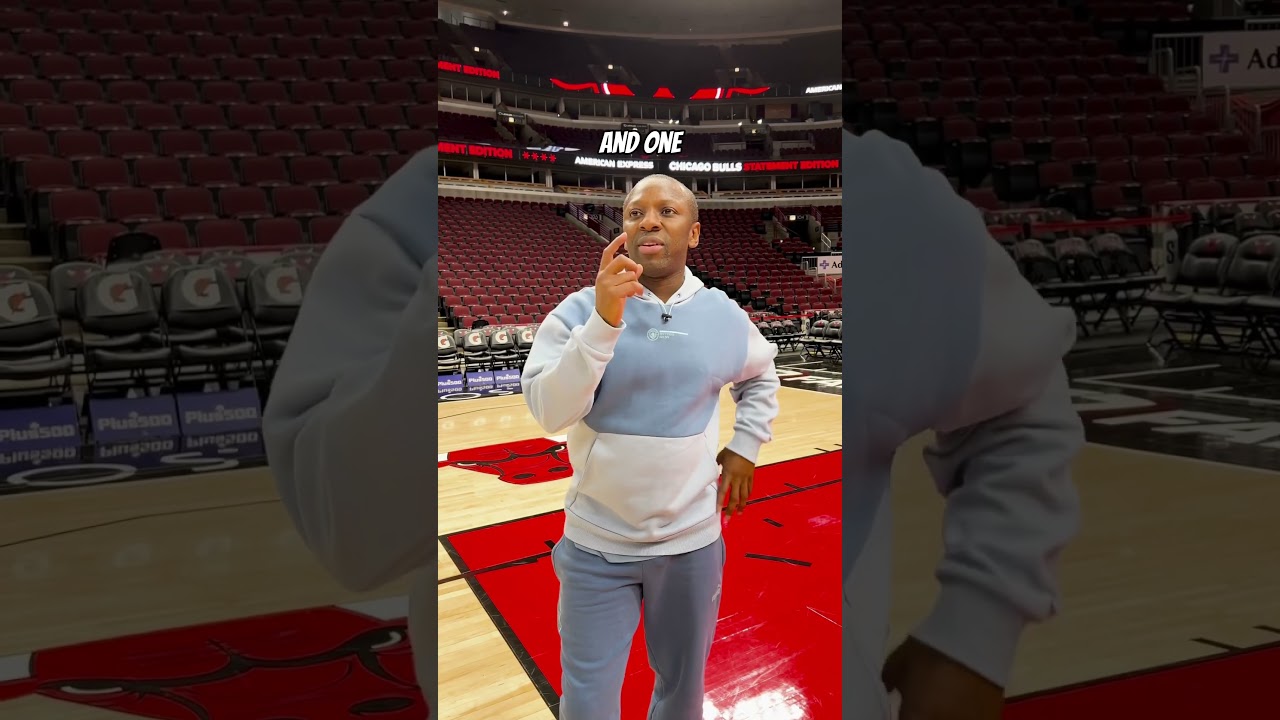 Testing Shaun Wright-Phillips&rsquo;s basketball knowledge 👀🏀  #manchestercity #chicagobulls #futbol