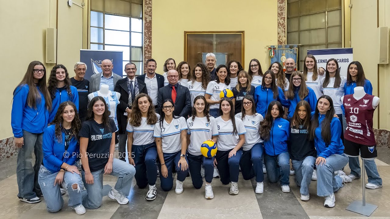 Presentazione ufficiale della Santoro Creative Hub Salerno che sta per cominciare la stagione 25/26