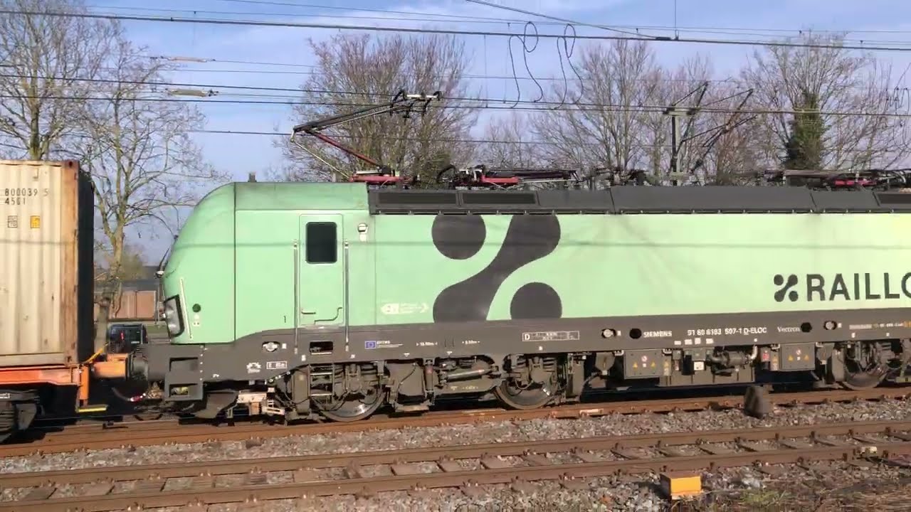 24-01-2026. 👍RFO 193 507 komt met een volbeladen containertrein binnenrijden op Emmerich.