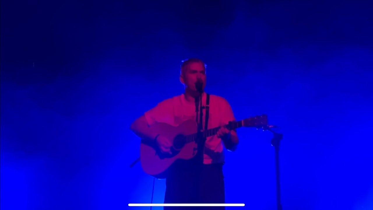 The Mary Wallopers - The Night the Gards Raided Owenys - Live at Gleneagle INEC Arena Killarney