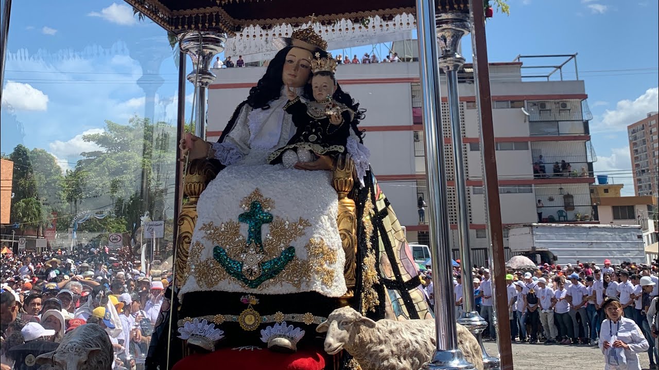 Viví la PROCESIÓN MÁS GRANDE DEL MUNDO: Divina Pastora 2020 | Gladys Seara