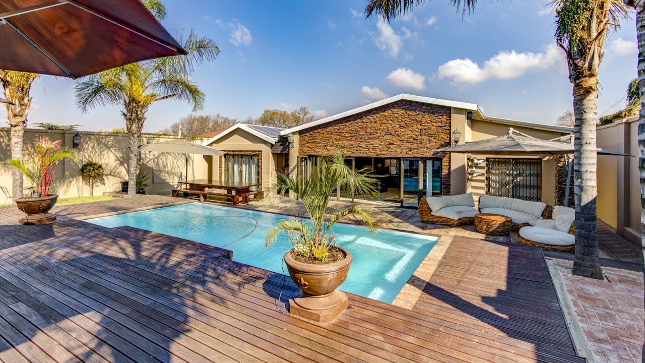 Ultra Modern With So Much Space - Witfield