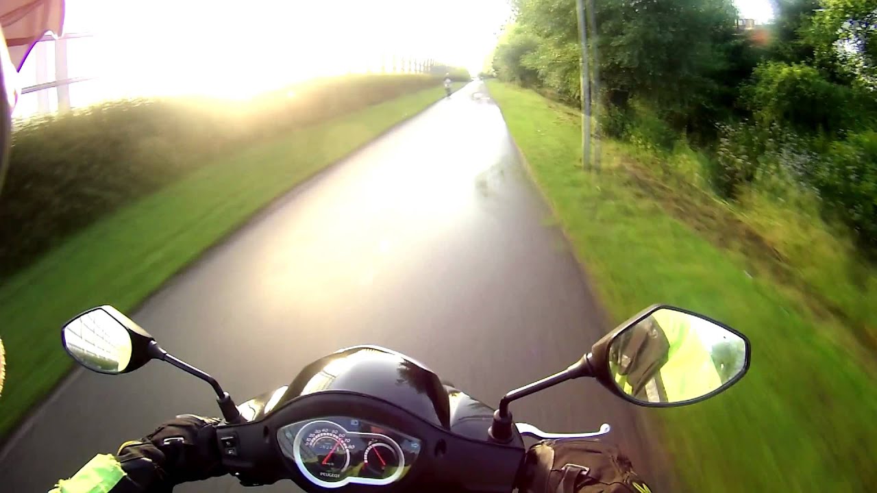 Drift HD 1080P 30 fps @ my Peugeot Tweet rs