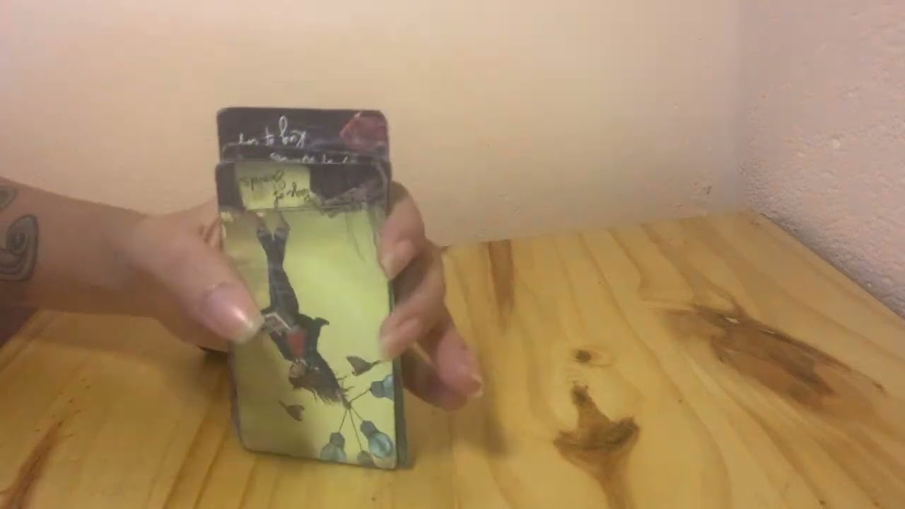 As cartas mostram se ele(a) perdeu o interesse em você ou não!