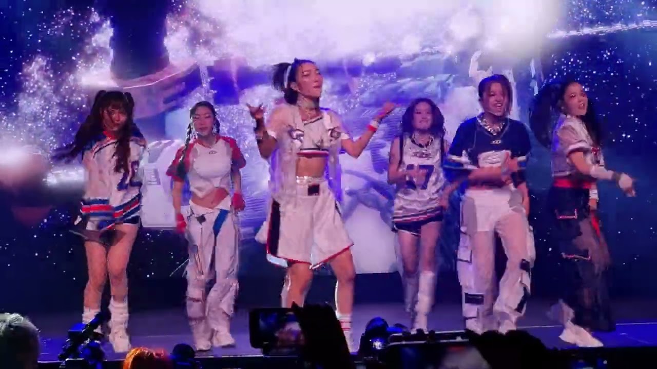 XG - Left Right - SXSW Sydney Australia 20231020 Live Performance