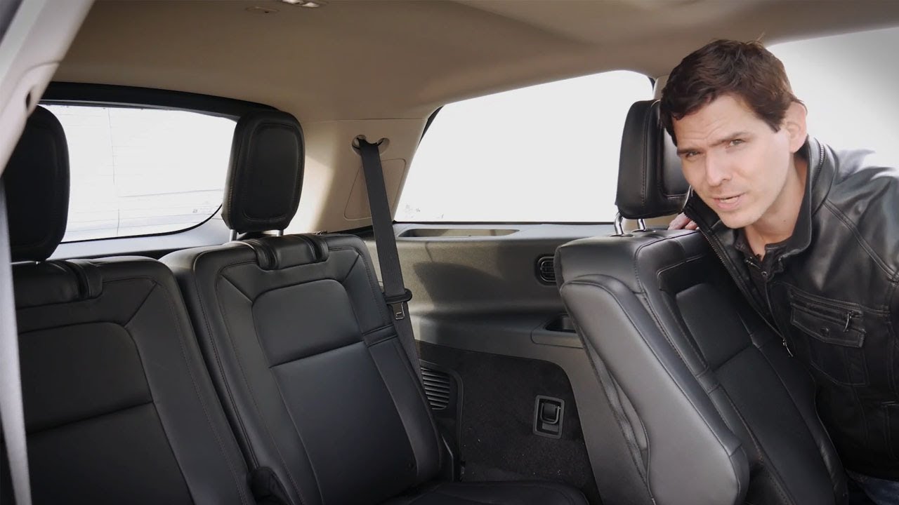 2nd and 3rd Row Space and Features in the Lincoln Aviator