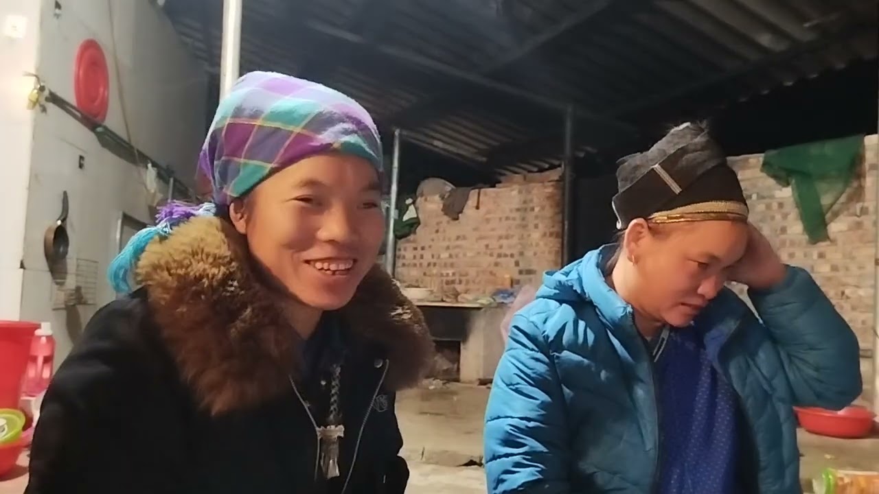 Hát nùng gái na mở 