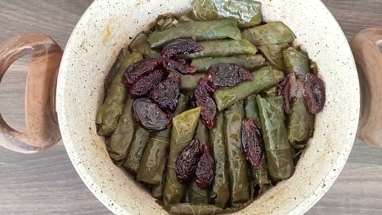 Dut Yaprağı Sarmasını Denemiş miydiniz? Have You Ever Tried Turkish Stuffed Mulberry Leaves?#foodie