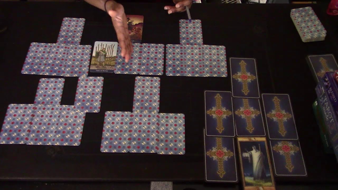 PISCES 2019 YEAR AHEAD TAROT FORECAST