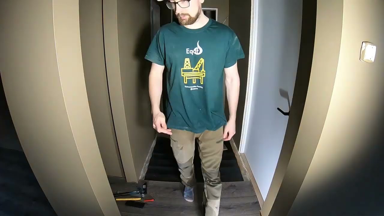 Small apartment renovation Time-lapse
