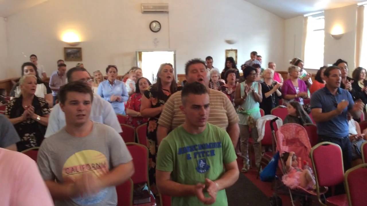 Light and life church Iver Sunday 5th  June. 2016 Smurf leading