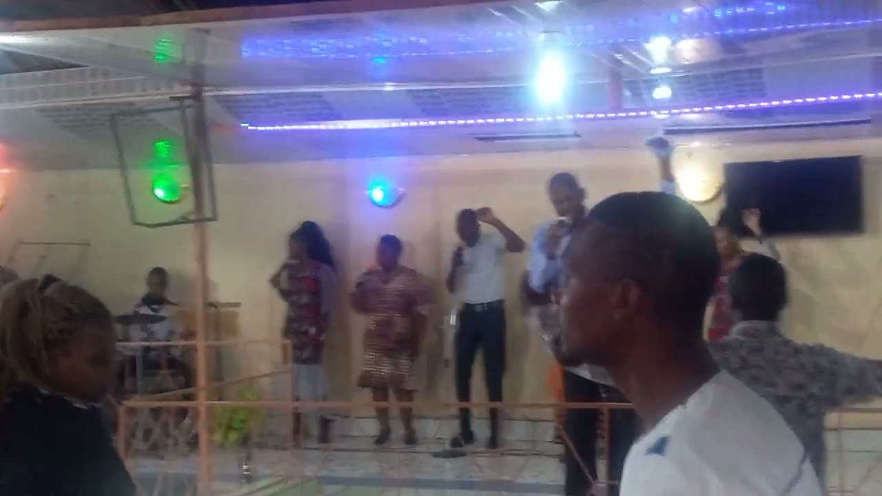 maximum miracle center mwatate..hot praise songs.