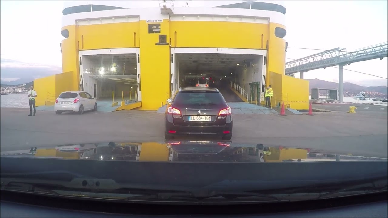 embarquement Corsica Ferries Ajaccio 2024