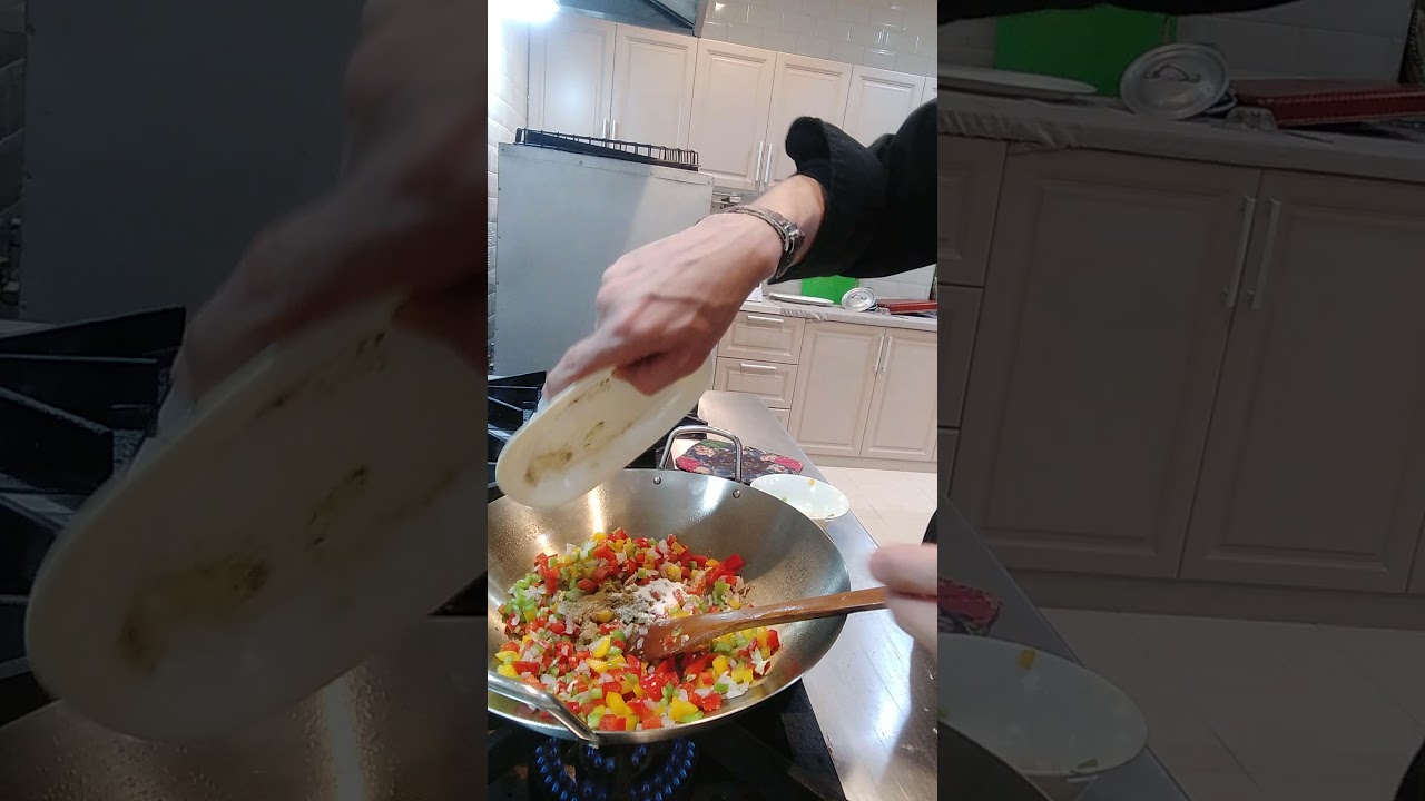 احلى رز سى فود ممكن تعمليه ( فواكة البحر ) باسرع طريقة تحفة مع عماد فايد