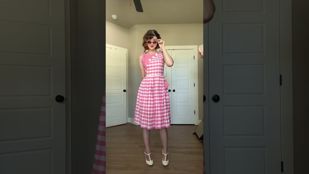 Final Part- 60s! I didn&rsquo;t have a dress without a slit for the last one #60s #style #fashion