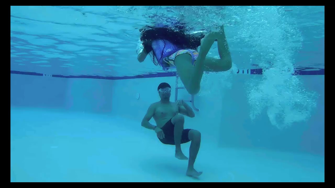 Swimming Pool Underwater Practice Time