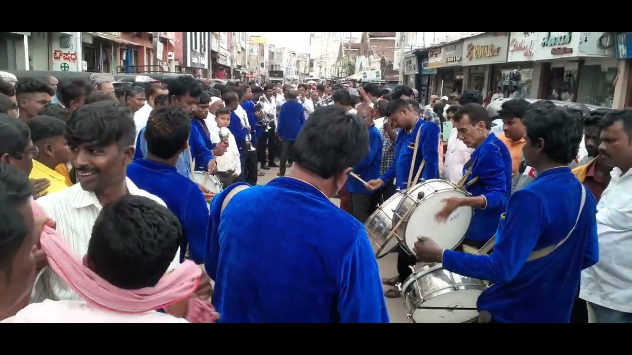 Amar Brass Band Company in Maharashtra baramathi Played in Gadag Mayyamma Devi jatri Bhajantri oni