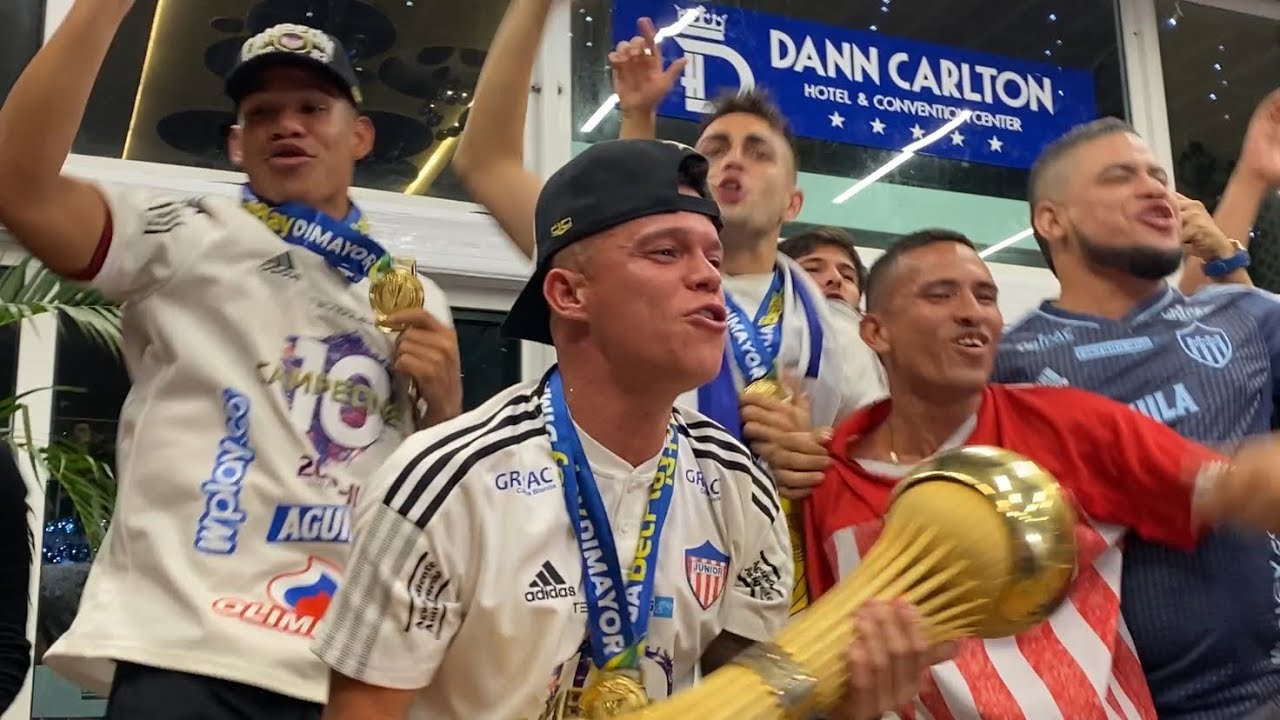 ¡LO ÚLTIMO! | ¡JUNIOR YA ESTÁ EN CASA! | ASÍ RECIBIERON AL CAMPEÓN EN SU LLEGADA A BARRANQUILLA