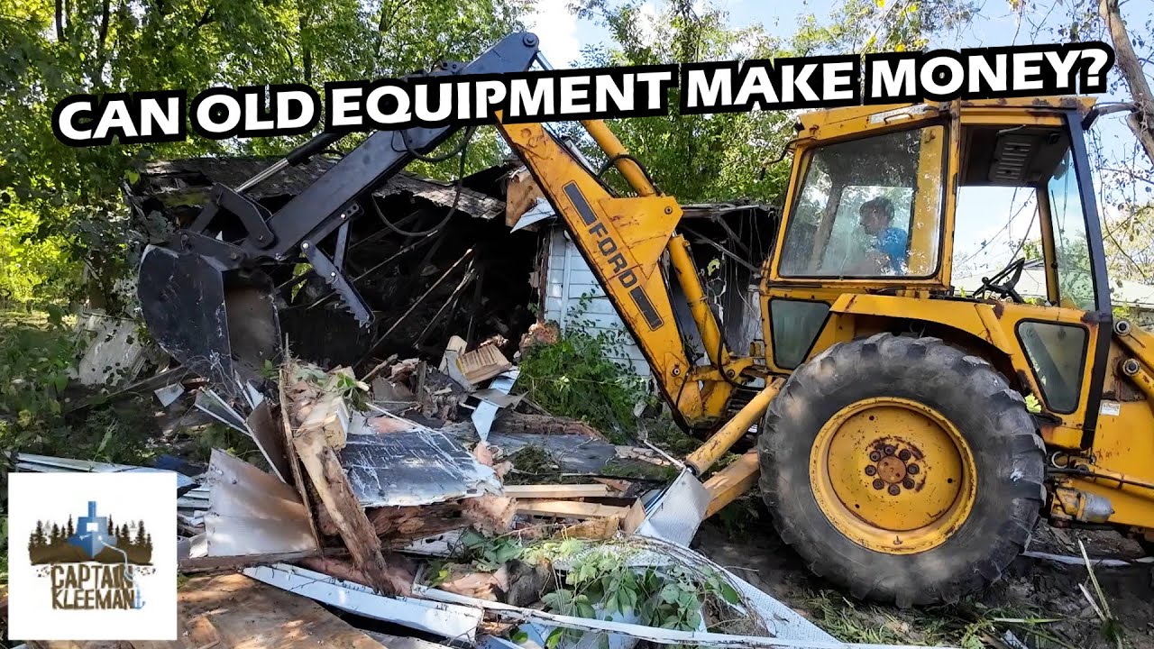 Turning My Old Backhoe into Cash: Demolishing a Small House for Profit