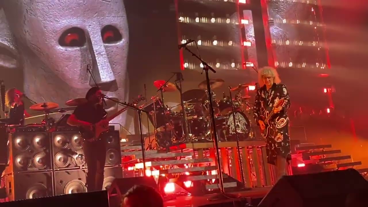 Queen + Adam Lambert -  We Will Rock You - Avicii Arena - Stockholm - Sweden - 2022-07-20