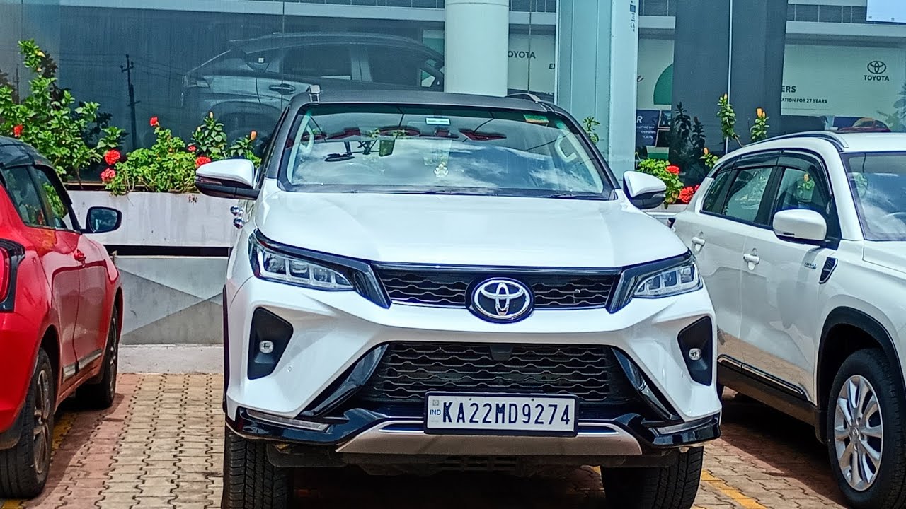 toyota fortuner legender 2025