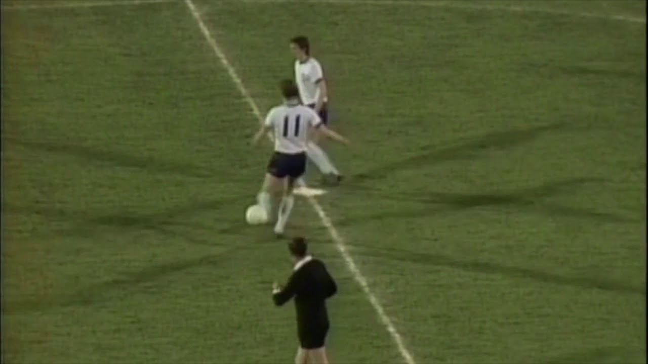 Oleg Blokhin (Олег Блохин) vs Ferencváros. 1974/75 Cup Winner's Cup final. All touches & actions.