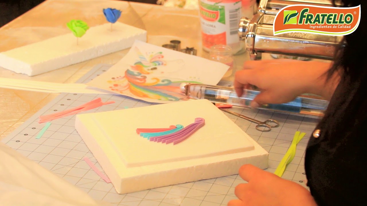 Aprende a decorar tus tortas con la técnica del Quilling