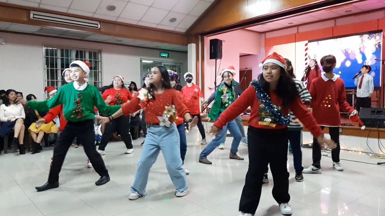 Kumukutikutitap Dance for Christmas
