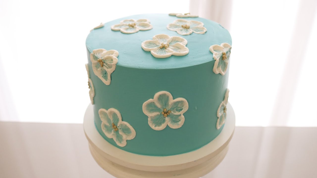 ESSA DECORAÇÃO FICOU SUPER DELICADA E LINDA | DETALHES DE FLORES PASSO A PASSO @Rebeca Poll
