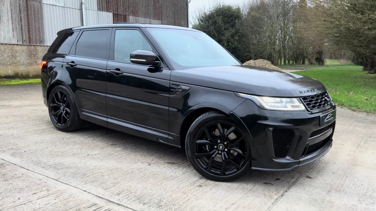 Range Rover SVR Carbon Edition