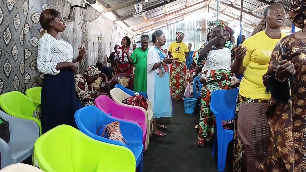 Eglise vie comblée d’oyo poro culte du dimanche 15 fevrier 2026 Adoration apres la predication