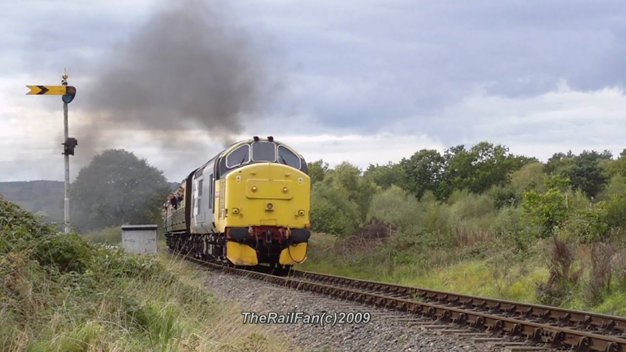37906 ERUPTS WITH CLAG ON THE SEVERN VALLEY RAILWAY 10TH OCTOBER 2009