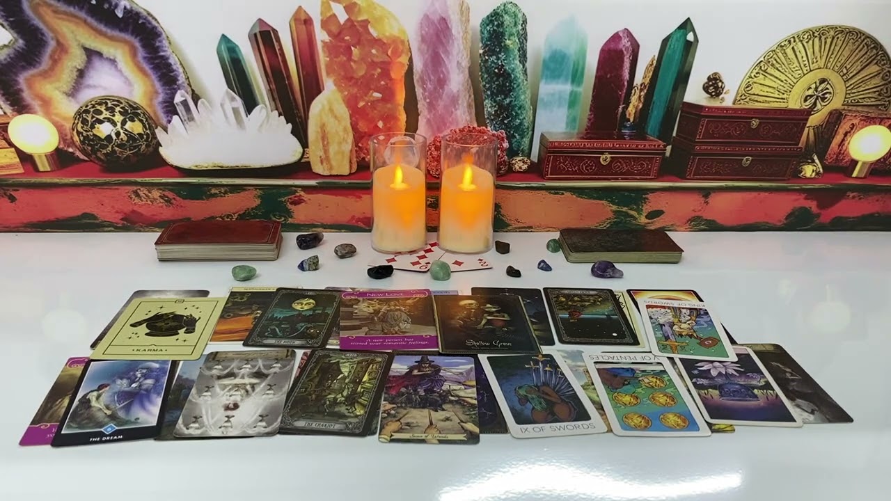 GEMINI WHO IS THIS PERSON OBSESSIVELY WATCHING YOU 😲 GEMINI   LOVE TAROT READING