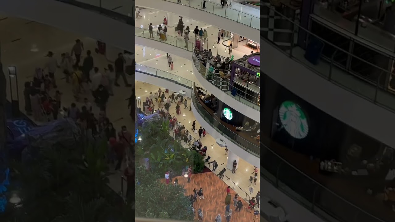 Suasana Mall Senayan City Jakarta. #mall #senayancity #jakarta #kotajakarta #jalanjalan #jalandimall