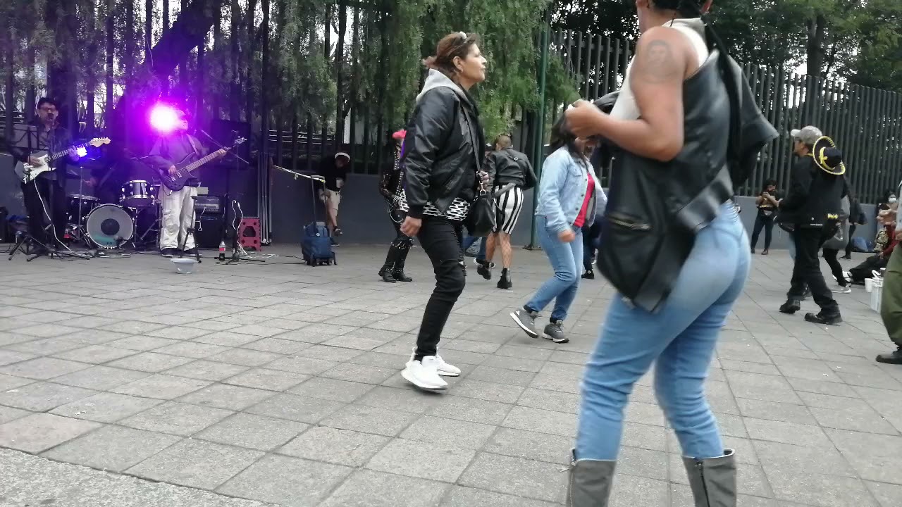 Así se baila Paranoico (Paranoid) en la versión de Instant Karma en Rock en Mixcoac
