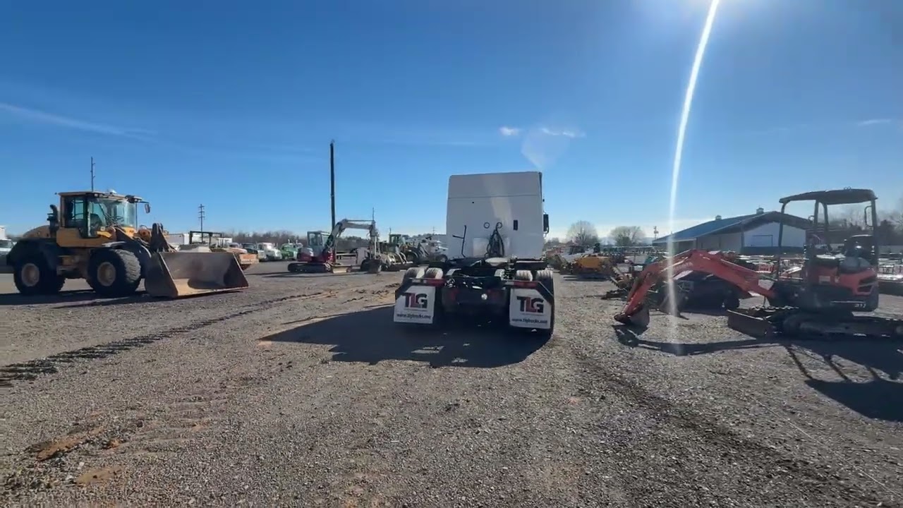 2016 INTERNATIONAL TANDEM AXLE ROAD TRACTOR