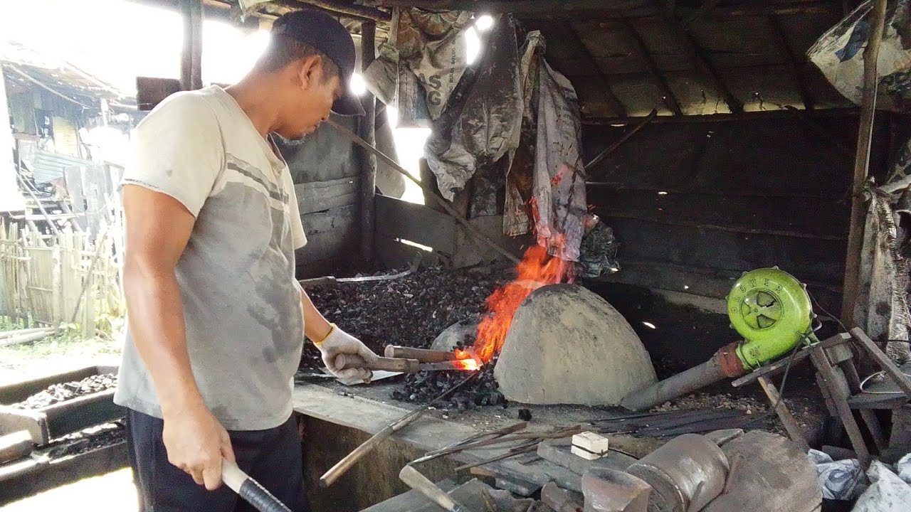 Kerajinan Pandai Besi